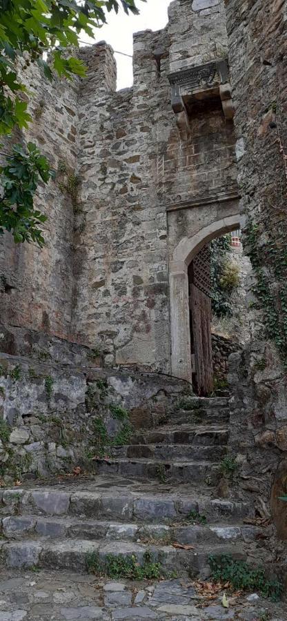 Ferienwohnung Stone Clock'S House Nafpaktos Exterior foto