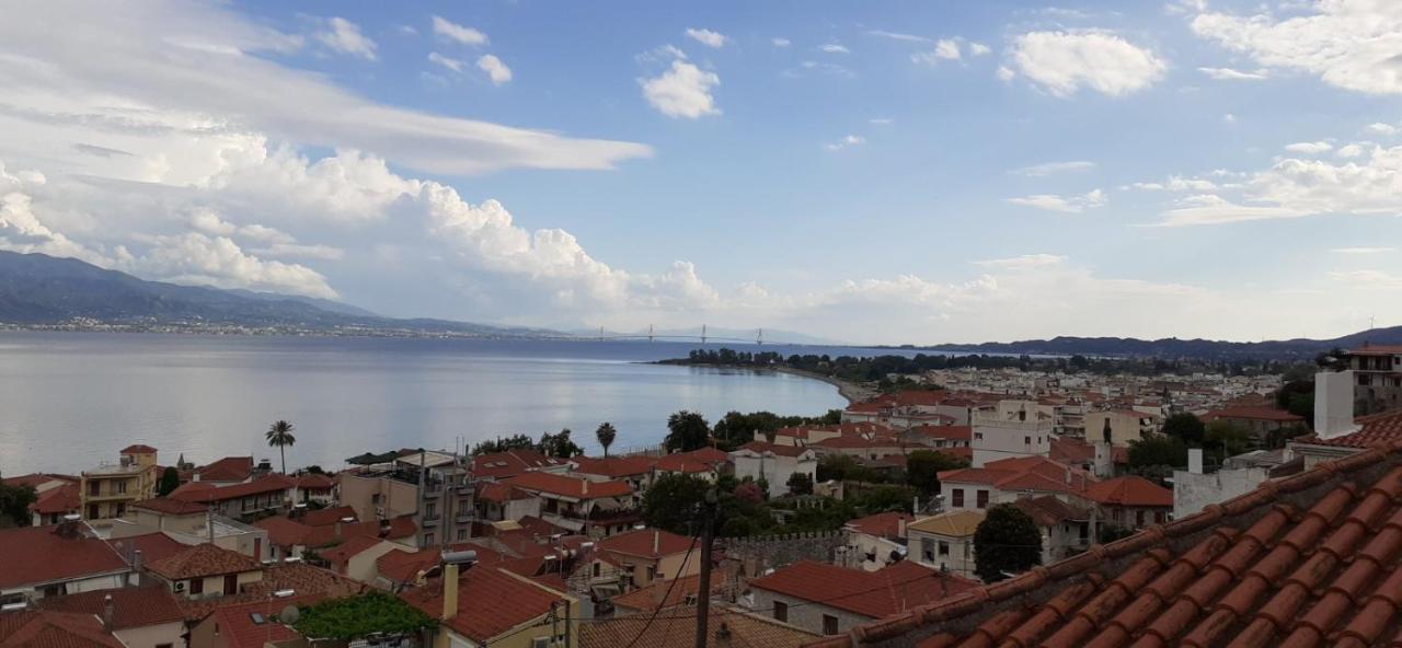 Ferienwohnung Stone Clock'S House Nafpaktos Exterior foto