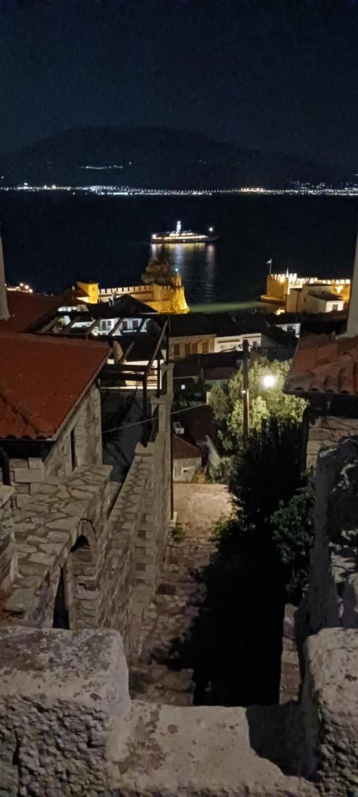 Ferienwohnung Stone Clock'S House Nafpaktos Exterior foto